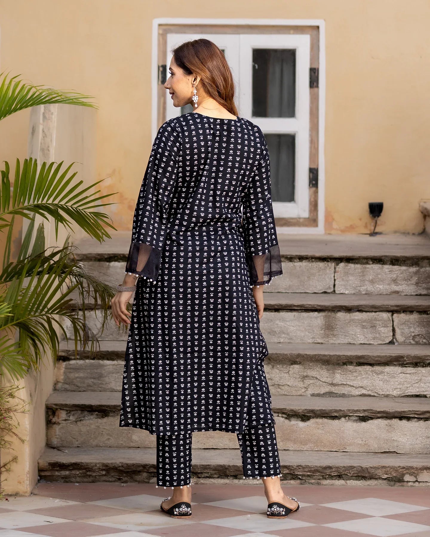 BLACK PRINTED COTTON KURTA SET - Bold Beautiful