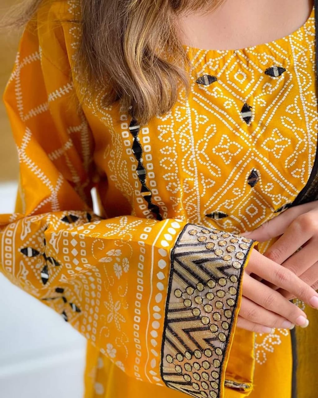 3 Pcs Women's Stitched Katan Silk Printed Suit - Bold Beautiful